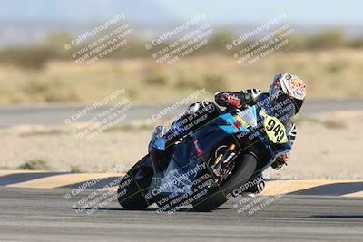 media/Oct-04-2025-CVMA (Sat) [[408bcdd6e4]]/Race 13-Amateur Supersport Open/